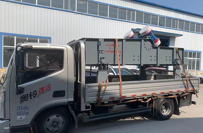 直線篩的電機(jī)安裝位置有幾種？有什么區(qū)別